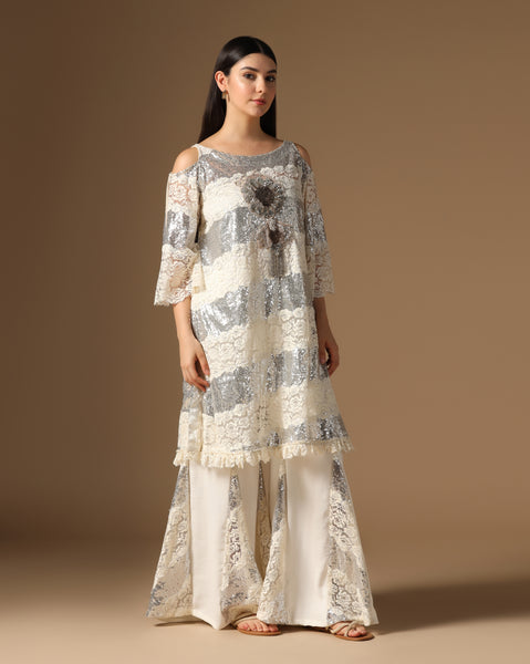 Sharara set with key hole sleeve