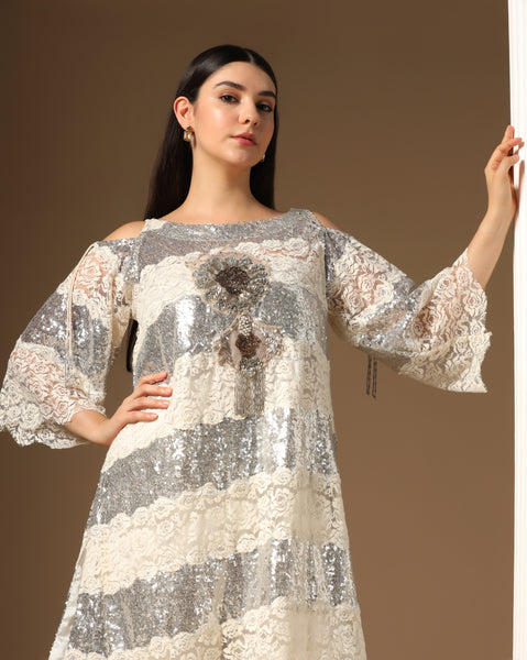 Sharara set with key hole sleeve