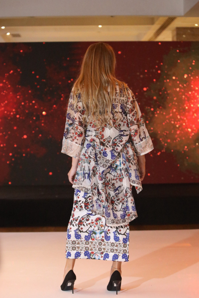 Peacock Bloom Cape