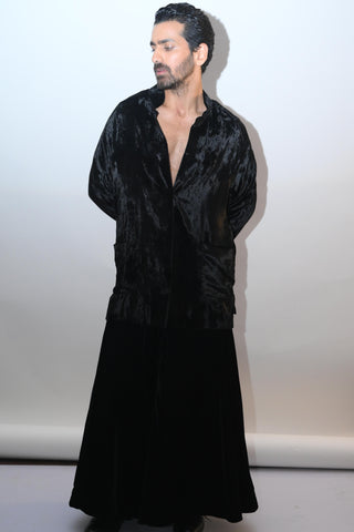 Black velvet kimono style antifit bandgala